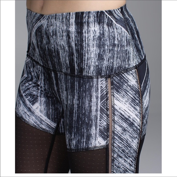 LULULEMON Hot To The Street Pant - Picture 4 of 14